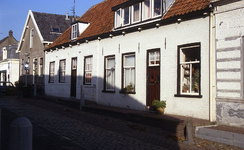 DIA15272 Woningen langs de Kerkstraat; ca. 1993