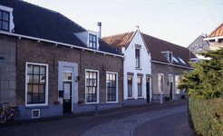 DIA15285 Woningen langs de Kerkstraat; ca. 1993