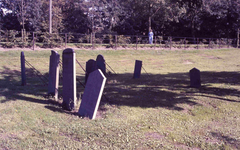 DIA15360 Grafstenen op de Joodse begraafplaats (1781) langs de Spuikade; 29 oktober 1983