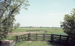 DIA16115 Uitzicht langs de Oud Hoenderhoeksedijk; ca. 1976