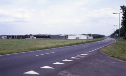 DIA16140 Het bedrijventerrein, gezien vanaf de Groene Kruisweg; ca. 1976
