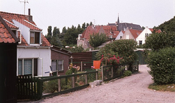 DIA16152 Kijkje op het dorp vanaf de Stationsweg; ca. 1976