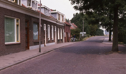 DIA16192 Kijkje in de Vissersdijk; ca. 1976