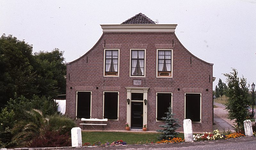 DIA16242 Boerderij langs de Wieldijk; ca. 1976