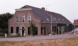 DIA16244 Boerderij langs de Wieldijk; ca. 1976