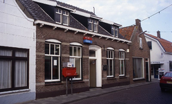 DIA16261 Kijkje in de Vissersdijk, postkantoor; ca. 1993