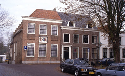DIA16304 Het voormalige gemeentehuis van Heenvliet; ca. 1993
