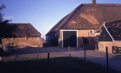 DIA18094 Boerderij Bouwlust aan de Aaldijk bij Hekelingen; ca. 1985
