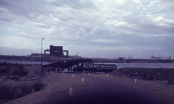 DIA20065 Het werkeiland, gezien vanaf Stellendam; ca. 1968