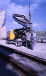 DIA20384 Bezoek aan de Haringvlietdam in aanbouw. Betonstorten; ca. 1963