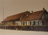 DIA30567 Boerderij aan de Voorweg, gesloopt, stond ter hoogte van de Schepenenweg; ca. 1973