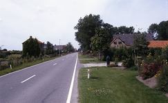 DIA35049 Woningen langs de Dorpsweg; ca. 1993