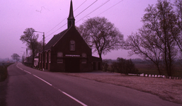 DIA36002 De voormalige gereformeerde kerk; 30 april 1976