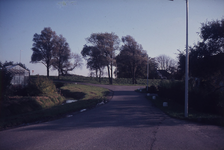 DIA36207 Kijkje op de Doornweg, Torenweg en Vleerdamsedijk; ca. 1980
