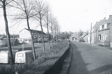 DIA36288 Zicht op de Zeeweg en de Raadhuislaan; Pasen 1966