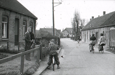 DIA36305 De Molendijk; Pasen 1957