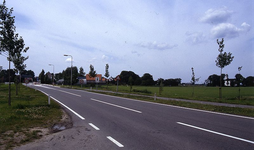 DIA39028 Het dorp, gezien vanaf de Garsdijk; 1993