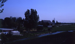 DIA39148 Boerderij langs de Garsdijk; ca. 1980