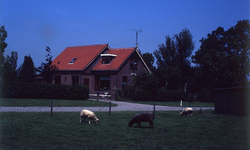 DIA39159 Woning langs de Dorpsweg in Biert; ca. 1980