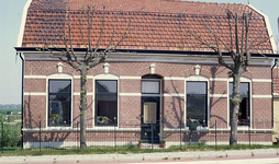 DIA39161 Woning langs de Molendijk; ca. 1980