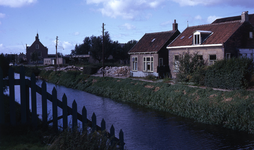 DIA40142 Gesloopte en te slopen panden langs de Vierambachtenboezem; 30 september 1967