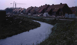 DIA40707 Bouw van De Hoek, gezien vanaf Breekade; 1 mei 1980
