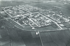 DIA41868 Spijkenisse; ; Luchtfoto van de wijk Schiekamp in aanbouw, 1963