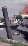 DIA41908 Spijkenisse; ; Meerpaal in de Oude Haven, September 1969