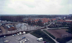 DIA42226 Spijkenisse; ; De Breeweg en de Vogelbuurt, gezien vanaf de Marrewijkflat, ca. 1975