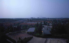 DIA42349 Spijkenisse; ; Het dorp Spijkenisse, gezien vanaf de Marrewijkflat, ca. 1985