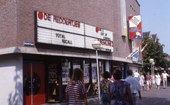 DIA42597 Bioscoop aan de Nieuwstraat: Total Recall en Gremlins 2; Augustus 1990