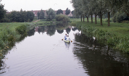 DIA42618 Kanoën in de Vierambachtenboezem; Augustus 1990