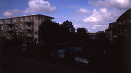 DIA42817 Fietspad over de Meeldijk, links de Zuidakker, rechts de Majoraandonk; September 1988