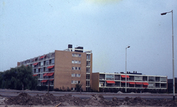 DIA43541 Flat aan het Staringplantsoen, gezien vanaf de Groene Kruisweg; ca. 1986