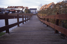 DIA43727 Houten brug over de haven, gezien vanaf de Noordkade; ca. 1999