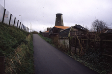 DIA43751 Fietspad langs de Beneden Molendijk; ca. 1999