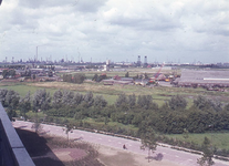 DIA44399 Zicht op het terrein van Baris vanaf de Marrewijkflat; ca. 1969