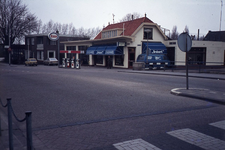 DIA44494 Woning en Schoenwinkel Brabant aan de Stationsstraat; ca. 1985