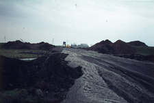 DIA44610 Aanleg van een nieuwe weg (locatie onbekend); ca. 1982