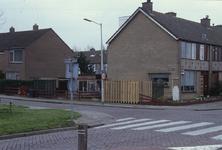 DIA68163 De hoek Dijckpotingen en de Vroonstraat; ca. 1991