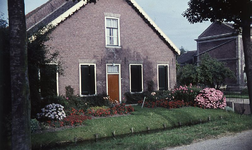 DIA69087 Boerderij; ca. 1985