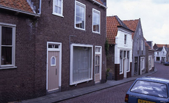 DIA69197 Kijkje in de Dorpsstraat; ca. 1993