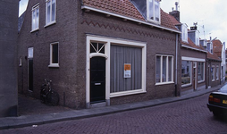 DIA69204 Kijkje in de Dorpsstraat; ca. 1993