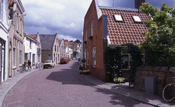 DIA69209 Kijkje in de Dorpsstraat; ca. 1993