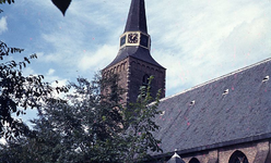 DIA69339 De kerk van Zuidland; ca. 1982