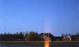 DIA69385 Woningen langs de Oude Veerdam; ca. 1982