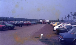 DIA69396 Parkeertterrein bij De Bernisse; ca. 1982