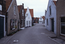 DIA70028 Woningen langs de Dorpsstraat; ca. 1991