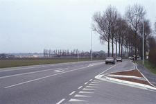 DIA70068 De Groene Kruisweg tussen de kruising van de N57 en het dorp Zwartewaal; ca. 1991