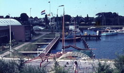 DIA70083 De jachthaven van Zwartewaal; ca. 1970